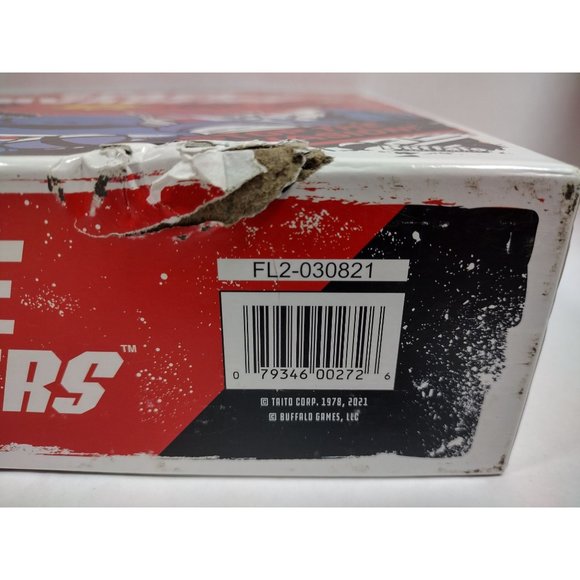 Space Invaders A Co-Op Dexterity Board Game Taito Taitronics Buffalo Games - Picture 3 of 15